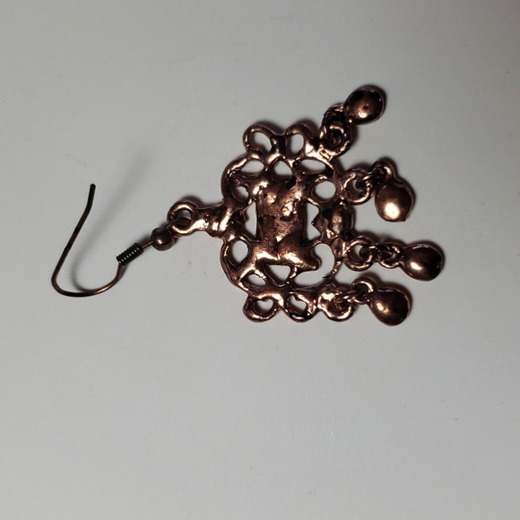 Bronze Tone Earrings with Sparkly Green Enamel - Picture 4 of 5